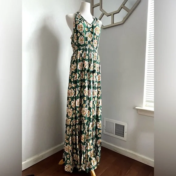 Gorgeous Green Printed Maxi dress! - Picture 4 of 11